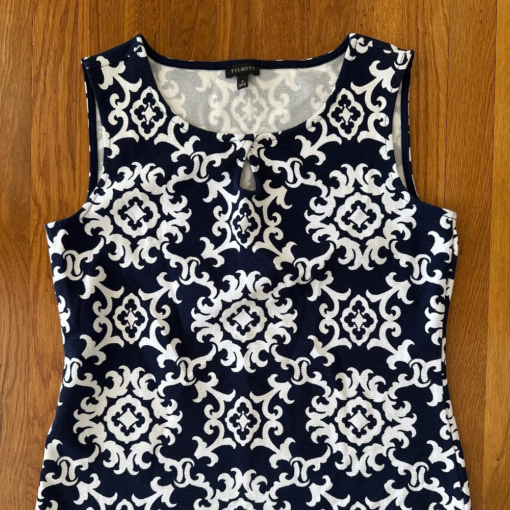 NWOT navy and white top